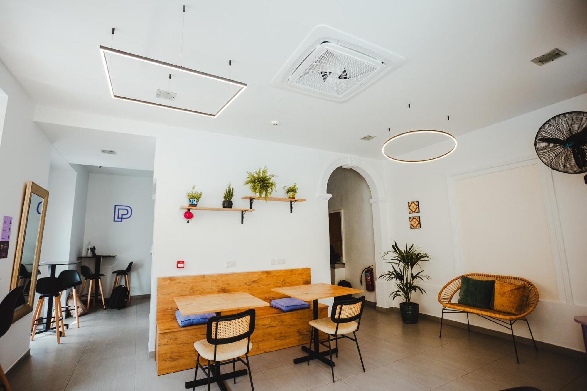 People & Places Sliema Exterior photo